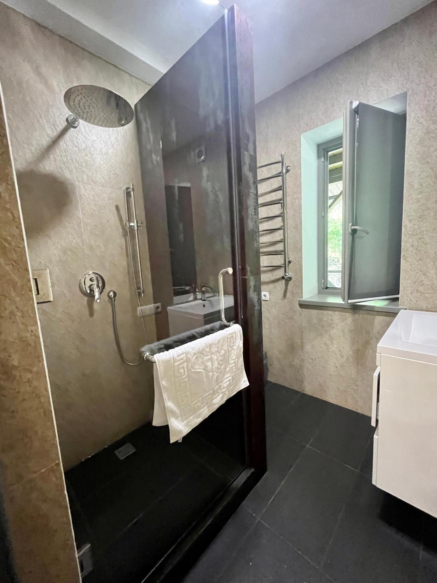 Hygge Hotel Tatariv Exterior photo
